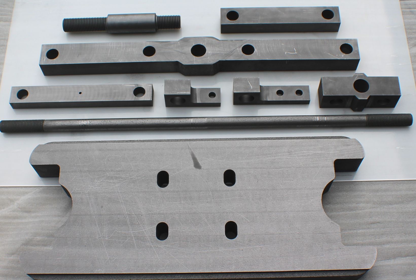 石墨塊的應用產(chǎn)品名稱