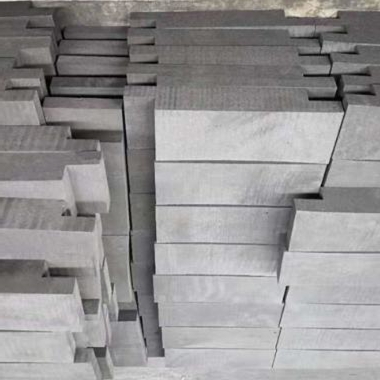 回轉(zhuǎn)窯頭石墨塊